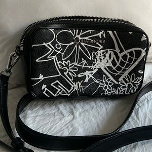 Michael kors crossbody bag